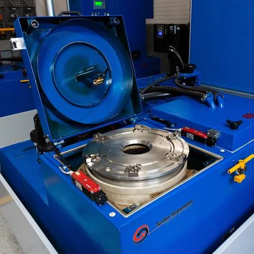 Industriële centrifuge met zeer hoge filter nauwkeurigheid voor optimale reiniging van vloeistoffen