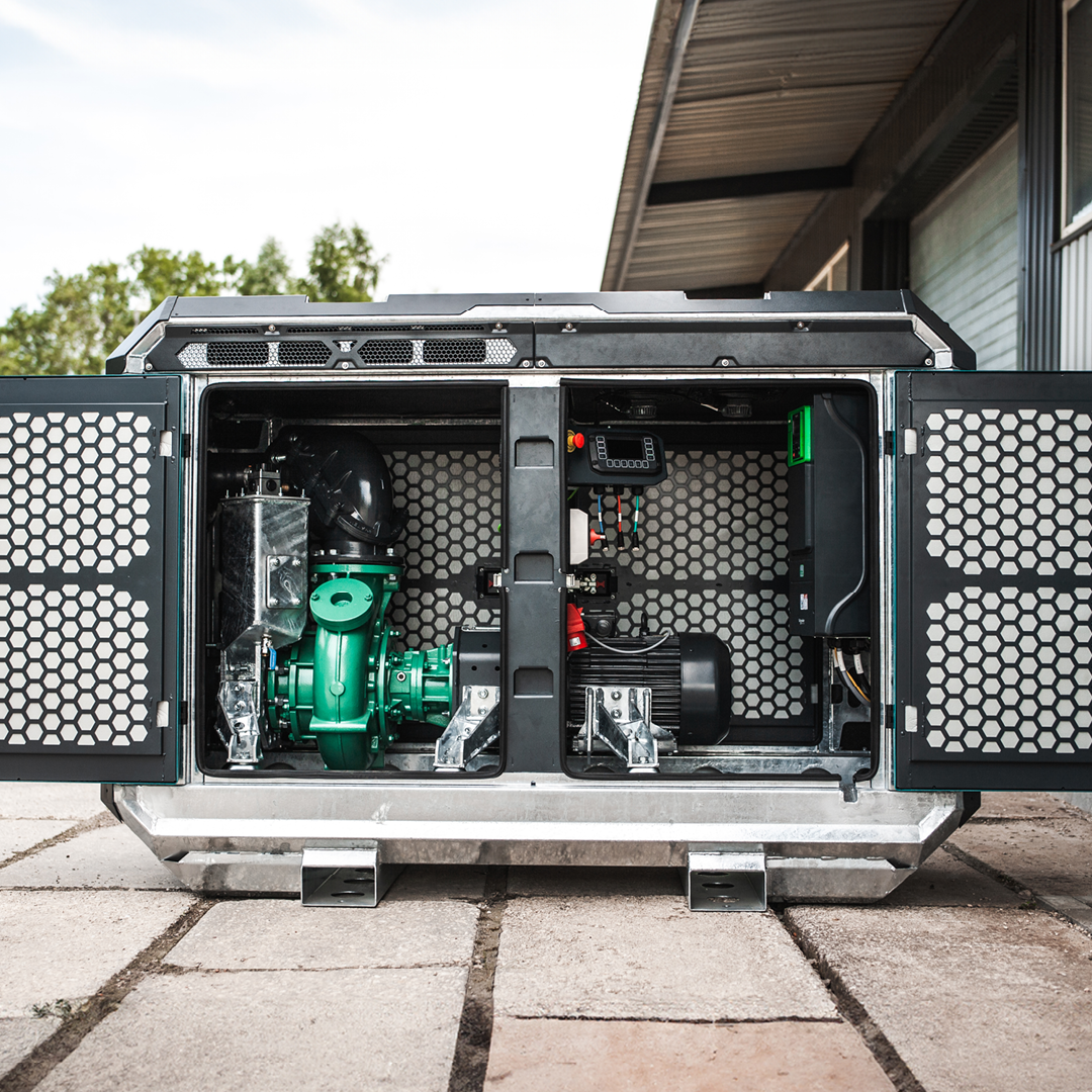 Aeonpump Raptor 6"E mobiele pompset met open deuren